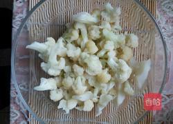 菜花瘦肉的做法图解1