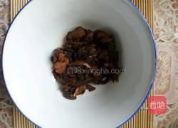 菜花瘦肉的做法图解2