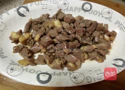 牛肉焖饭的做法图解1