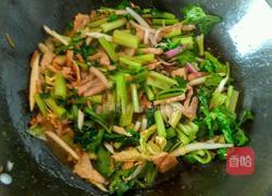 芹菜炒肉的做法图解4