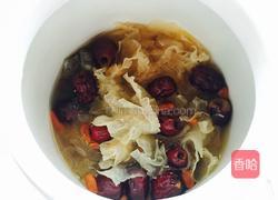 红枣银耳莲子羹的做法图解9