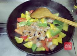 缤纷彩椒肥肠的做法图解6