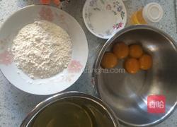 戚风蛋糕的做法图解2