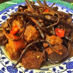 茶树菇烧肉的做法[图]