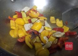 肉片炒菜椒的做法图解9