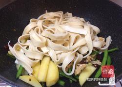豆角土豆焖乌冬面(宽面)的做法图解9