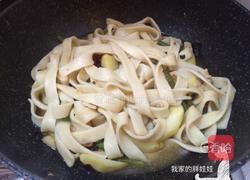 豆角土豆焖乌冬面(宽面)的做法图解10
