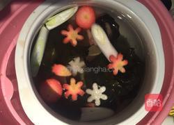 蔬菜海带鸡汤的做法图解2