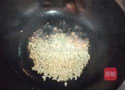 香辣蟹炒年糕的做法图解3