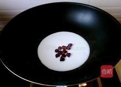 酒杯三色果冻的做法图解3