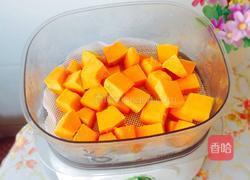 南瓜芝麻卷的做法图解1