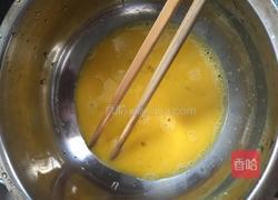 米汤泡蛋的做法图解2