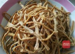 腊猪蹄炖干笋的做法图解3