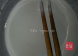 红薯粉炸平菇的做法图解2