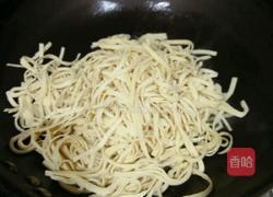 大蒜炒豆皮的做法图解7