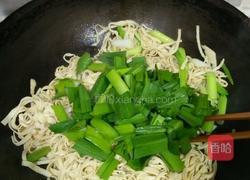 大蒜炒豆皮的做法图解9