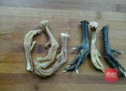 黄豆炖鸡爪的做法图解2