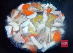 杏鲍菇瘦肉汤的做法图解8