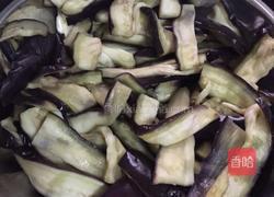 凉拌茄子的做法图解1