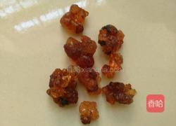 桃胶银耳百合羹的做法图解1