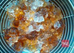 桃胶银耳百合羹的做法图解2