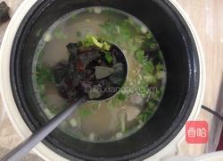 玉米皮蛋粥的做法图解4