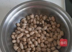 花生米拌芹菜的做法图解2