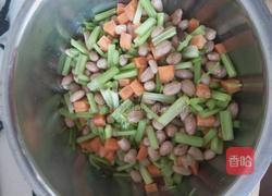 花生米拌芹菜的做法图解6