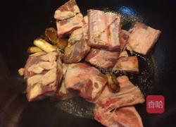 排骨炖豆角的做法图解4