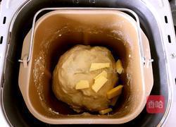 芝士肉松面包的做法图解3