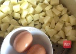 土豆鸡蛋沙拉的做法图解1