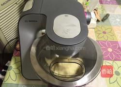 葡萄干椰蓉面包的做法图解2