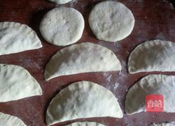 馅饼(另加韭菜盒子)的做法图解10