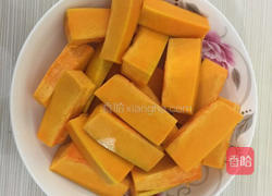 蛋黄南瓜的做法图解2