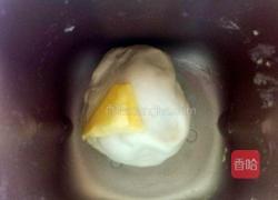 虾仁培根披萨的做法图解2