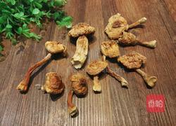 姬松茸凤爪汤的做法图解1