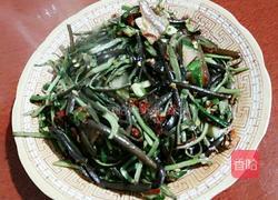 腊肉炒野蕨的做法图解4