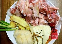 鲜猴头菇，虫草羊肉煲的做法图解1