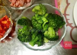 西兰花炒三丁的做法图解7