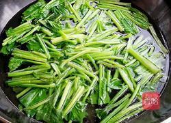 菠菜陈醋花生米的做法图解4