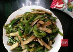青椒炒臭干的做法图解1