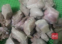 鸭腿烧黑木耳的做法图解2