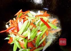 辣椒炒鱿鱼的做法图解6