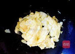 西葫芦炒鸡蛋的做法图解4