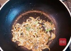 虾仁西芹什炒的做法图解6