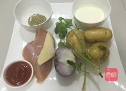 巴马臣干酪烤鸡排配土豆饼的做法图解1