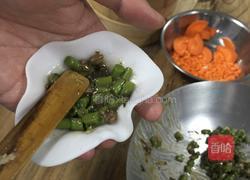 家乡豆角饺子的做法图解1