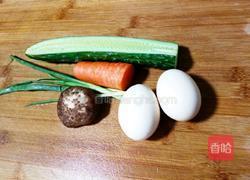 五彩炒饭的做法图解1