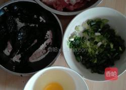瘦肉紫菜蛋花娃娃菜汤的做法图解1