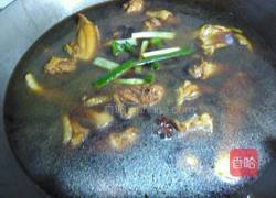 小鸡炖蘑菇的做法图解4